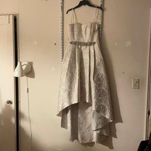 Cachet high low with pockets